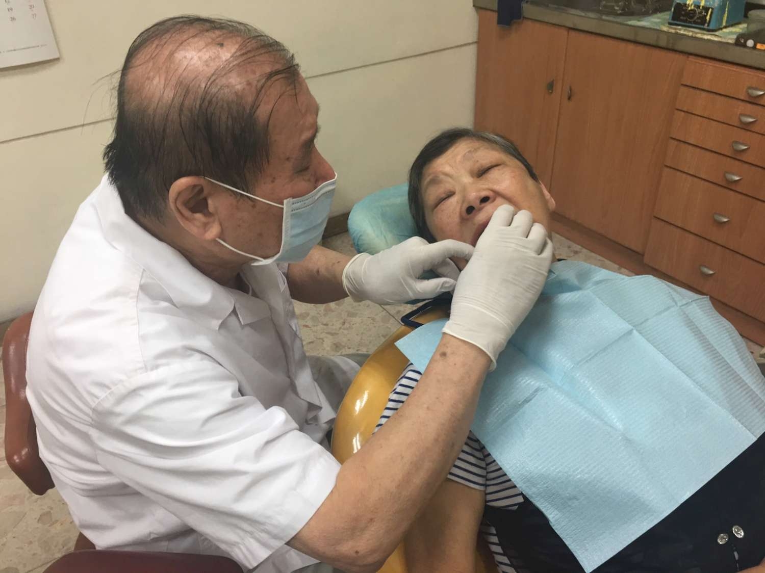 假牙補助合約蔡牙醫診所的蔡國明醫師