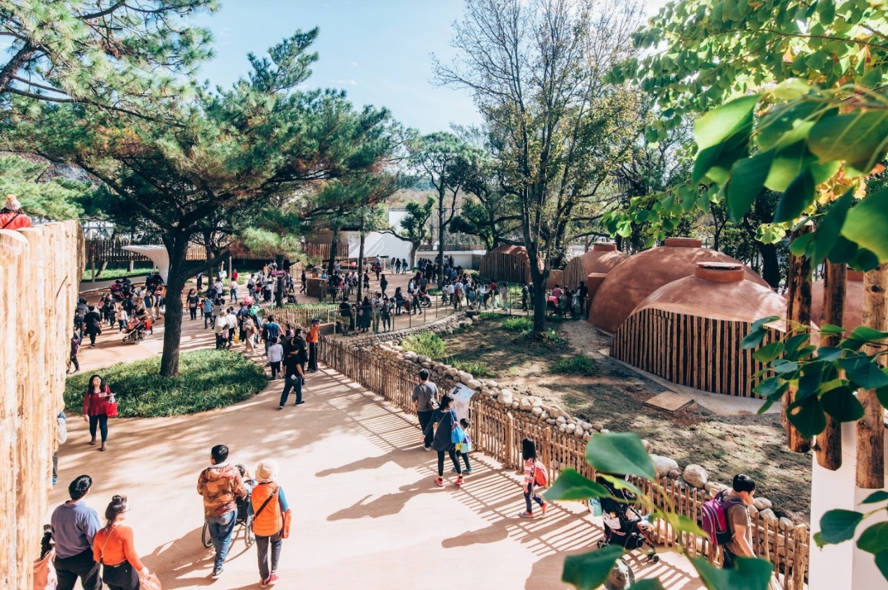 圖2春節間竹市府針對重要景點進行人流管控，圖為新竹市立動物園