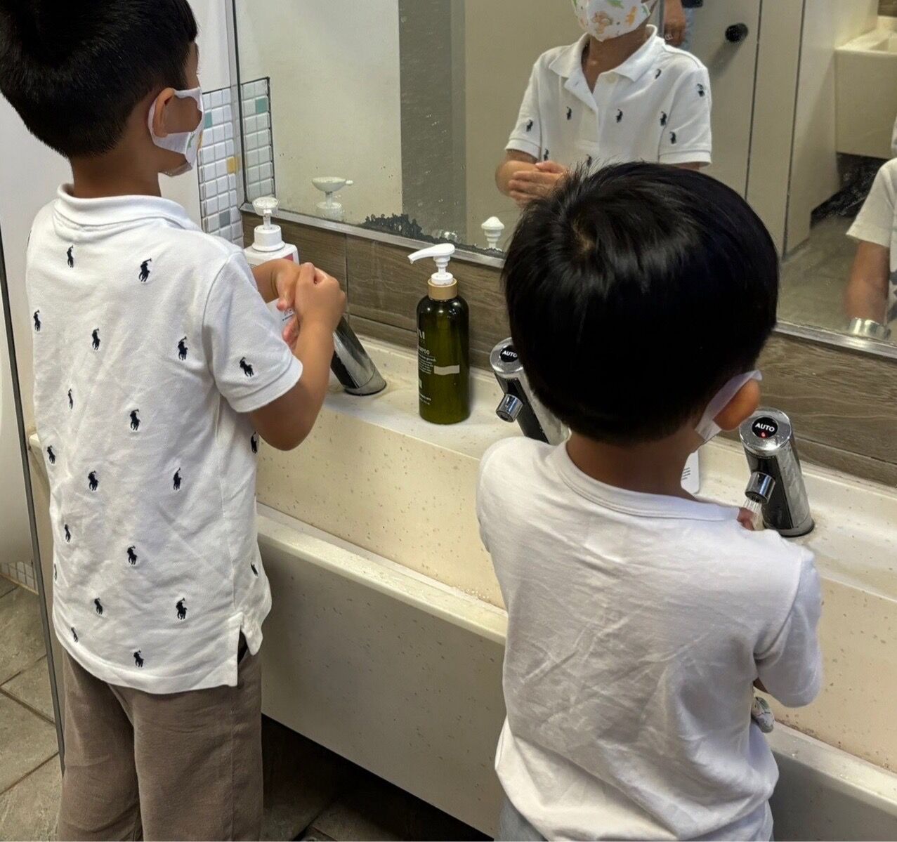 幼兒園腸病毒洗手訪查。